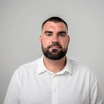 Артем Дудник